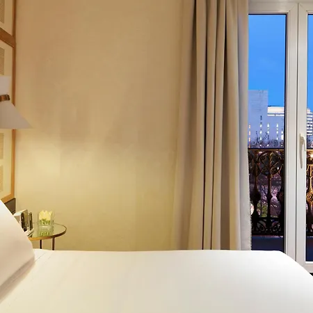 Boutique H10 Catalunya Plaza Hotel 3*