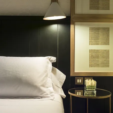 Hotel Boutique H10 Catalunya Plaza 3*