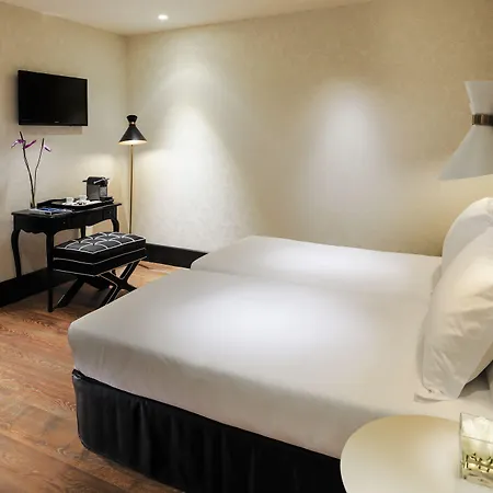 Boutique H10 Catalunya Plaza Hotel 3*