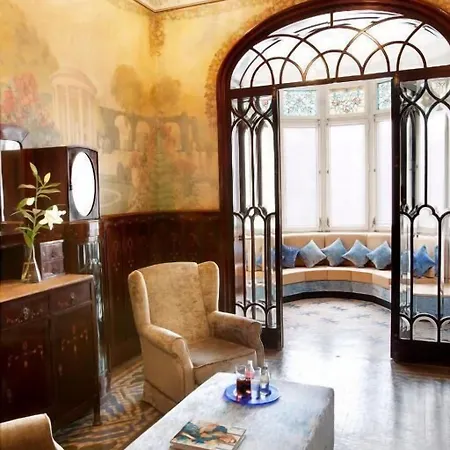 Boutique H10 Catalunya Plaza Hotel 3*