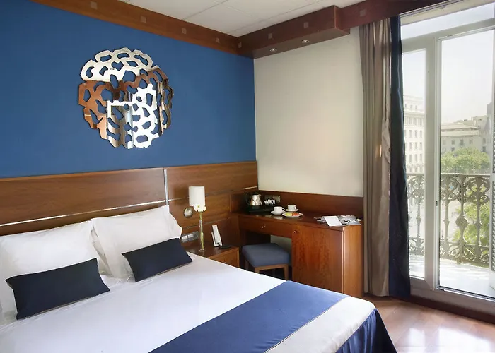 Hotel Boutique H10 Catalunya Plaza 3*