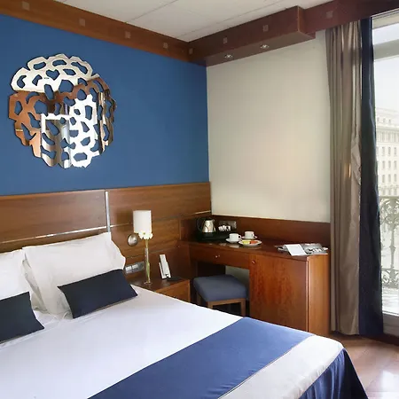 Отель Boutique H10 Catalunya Plaza 3*